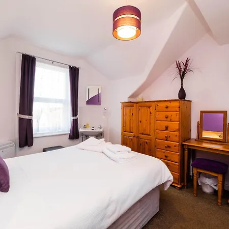 Oda ve Kahvaltı Kenways Scarborough