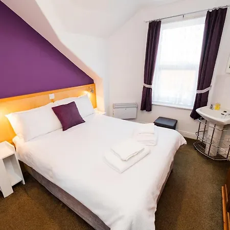 Kenways Bed & Breakfast Scarborough