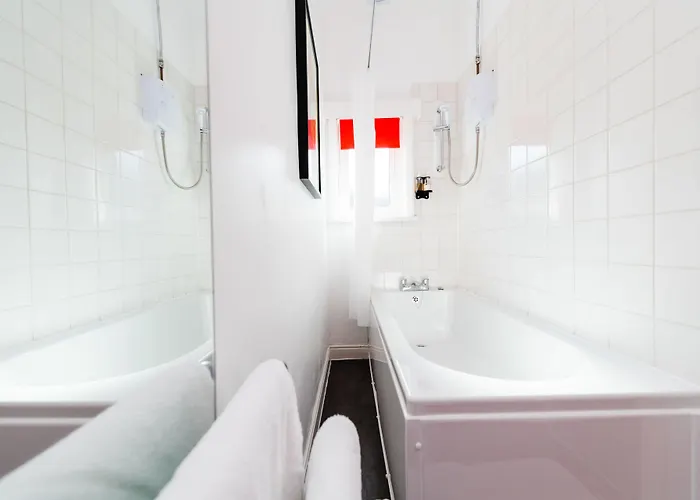 فندق مبيت وإفطار Kenways 3*