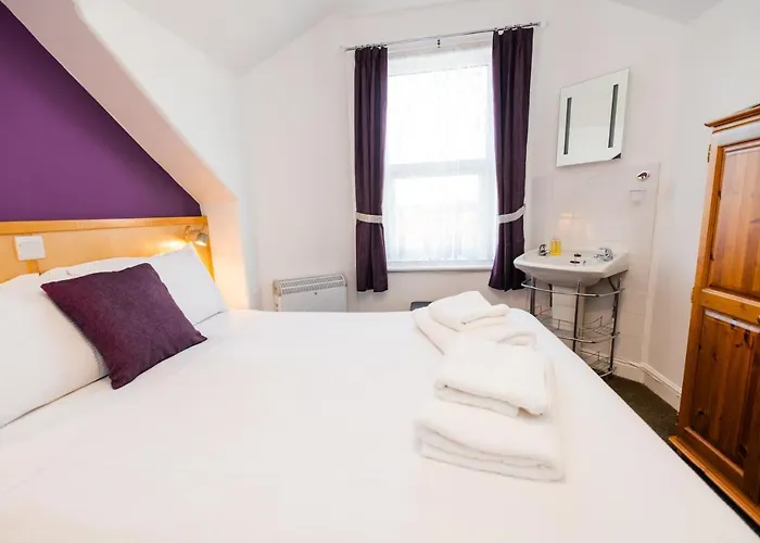 Kenways 3* Scarborough